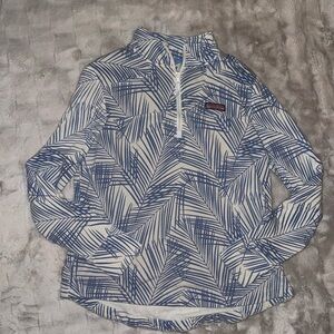 Vineyard Vines Women's Blue Leaf Pattern Button Down Shirt